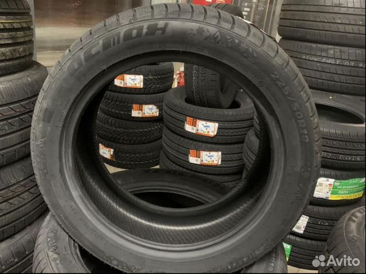 Tracmax X-Privilo S330 225/50 R18 99V