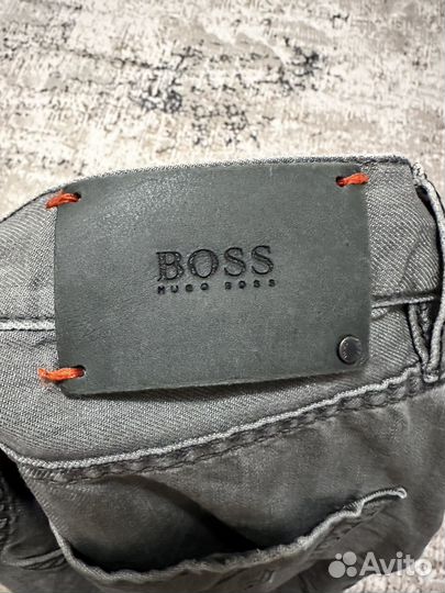 Джинсы прямые серые Boss Hugo Boss