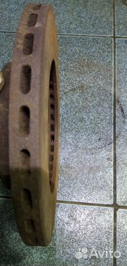 Диск тормозной вентилируемый передний левыйправый