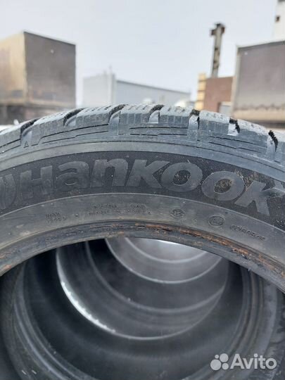 Hankook Winter I'Pike 225/55 R17