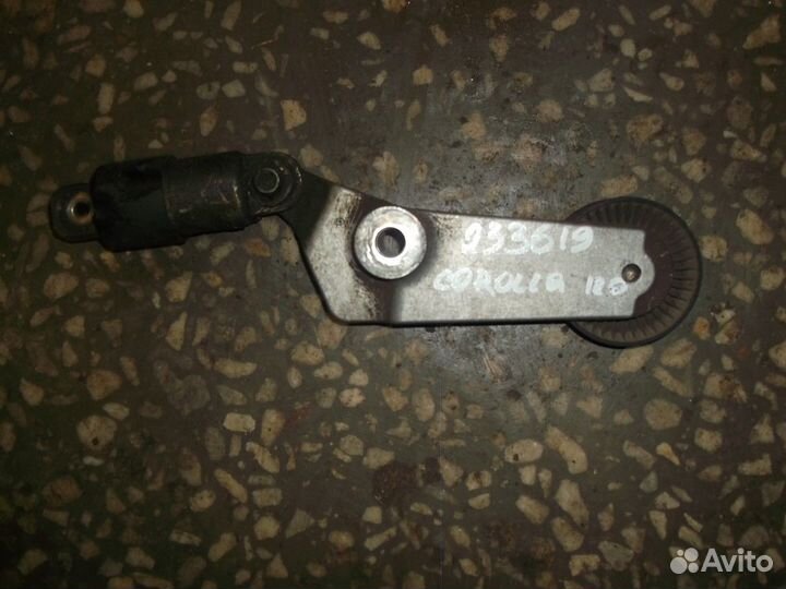 Ролик-натяжитель