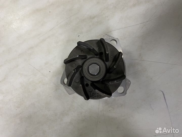 Водяная помпа VW Golf/Passat 2.8/2.9