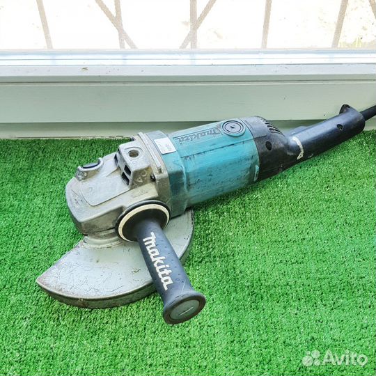 Ушм Makita 9069