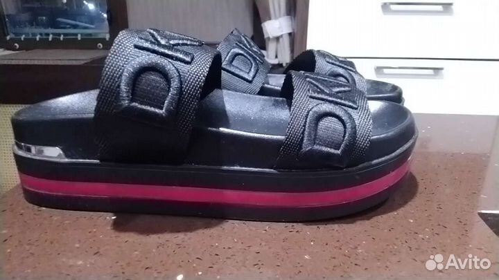 Обувь женская 37 размер новая