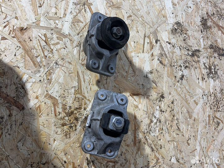 Опора двигателя land rover