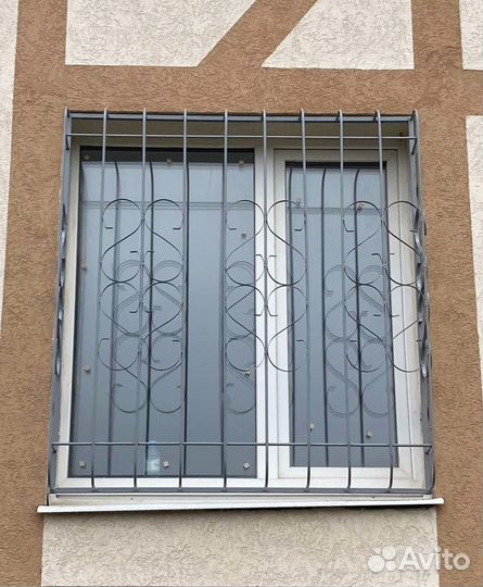 Решетки на окна металлические