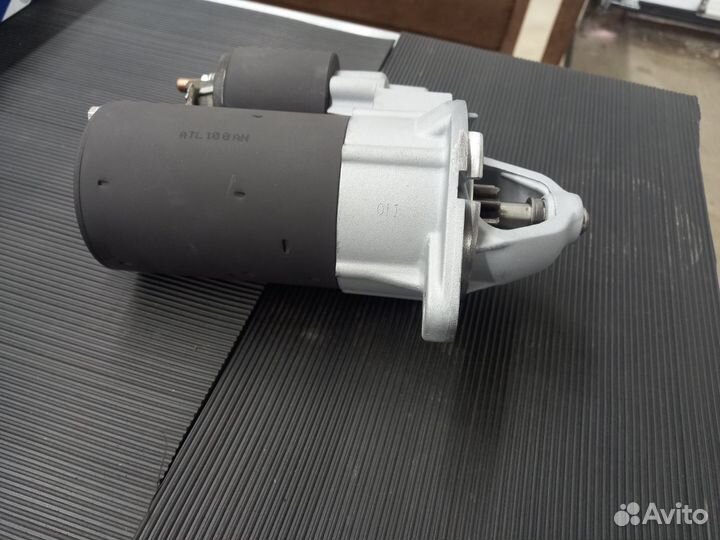 Стартер STB0879