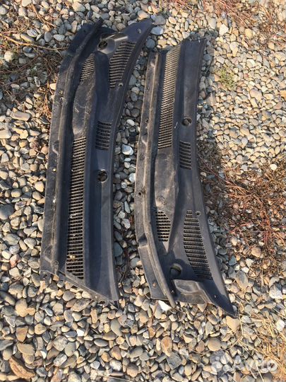 Toyota RAV4 II 2002 жабо часть под дворники