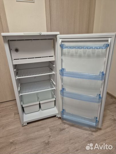Холодильник Бирюса
