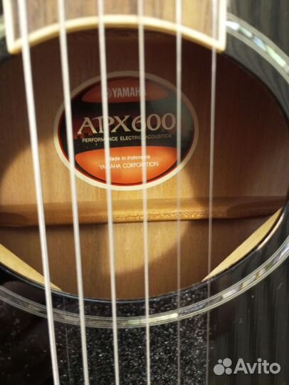 Э/акустикеYamaha APX600.Volta.Behringer