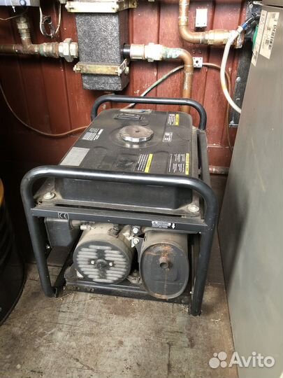 Бензиновый генератор Hyundai HHY3000F