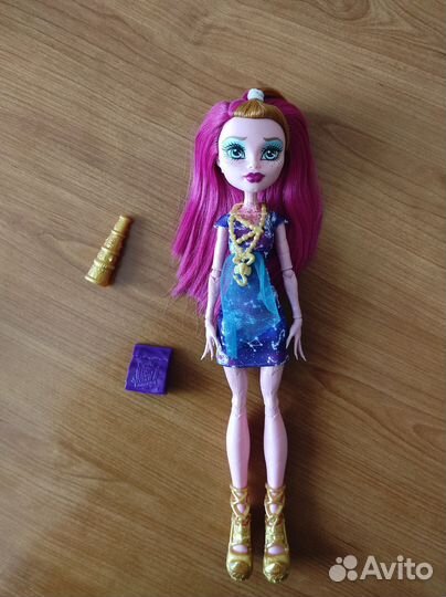 Куклы Монстер хай и одежда