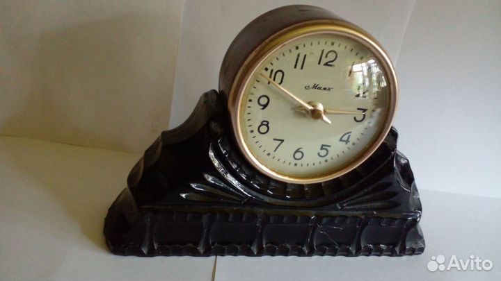 Часы настольные маяк - СССР