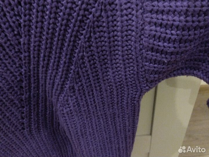 Свитер женский