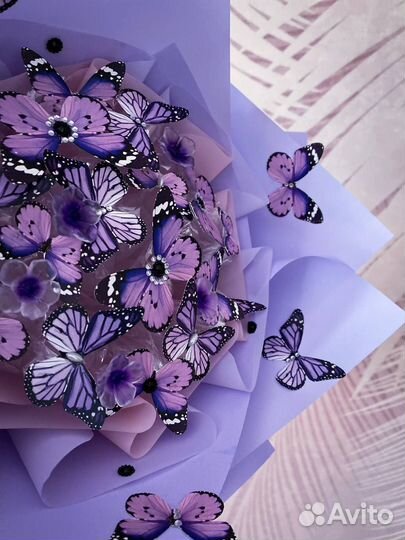 Светящийся букет из бабочек