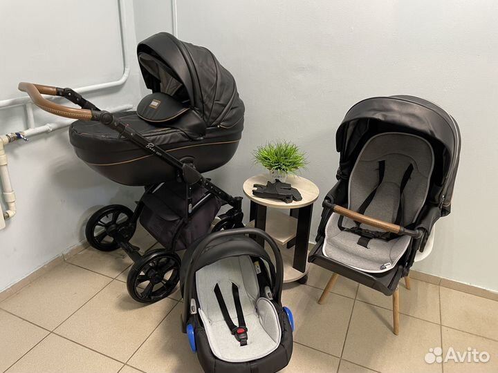 Коляска 3 в 1