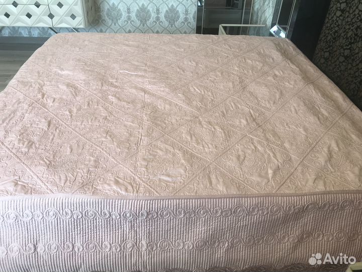 Покрывало на кровать