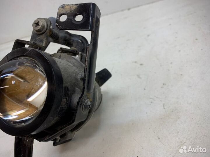 Фонарь противотуманный левый Kia Rio X-Line