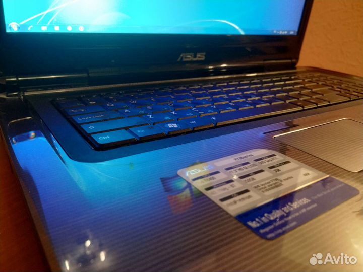 Большой ноутбук Asus