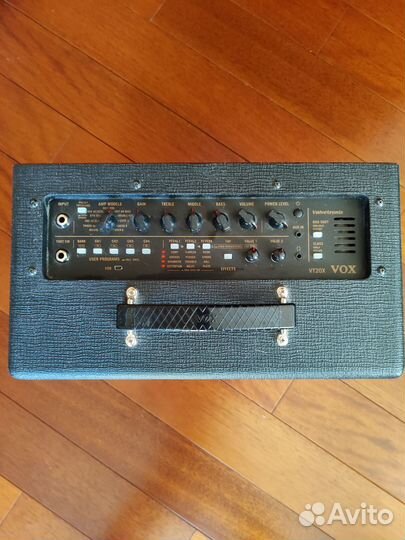 Комбик гитарный VOX VT20X Valvetronix