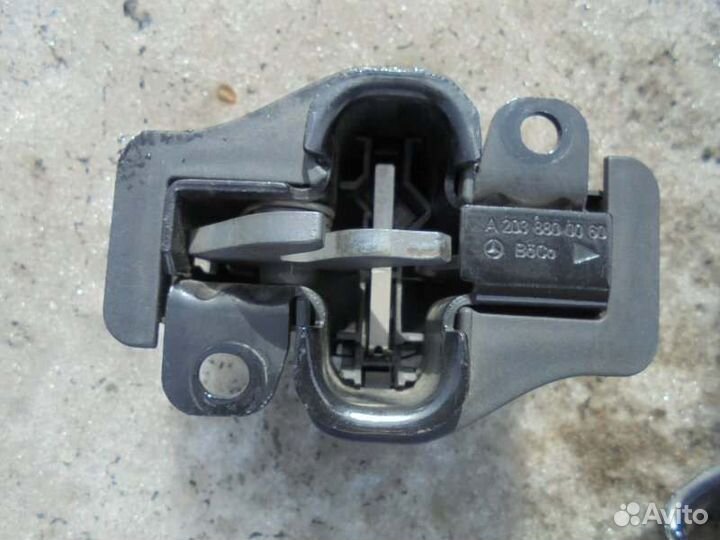 Замок капота Mercedes-Benz C180 W203 271.946 M271