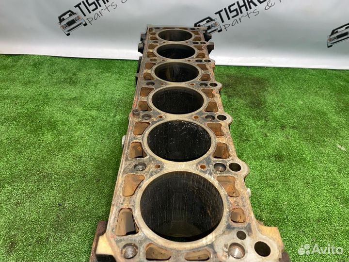 Блок цилиндров Mercedes-Benz M103