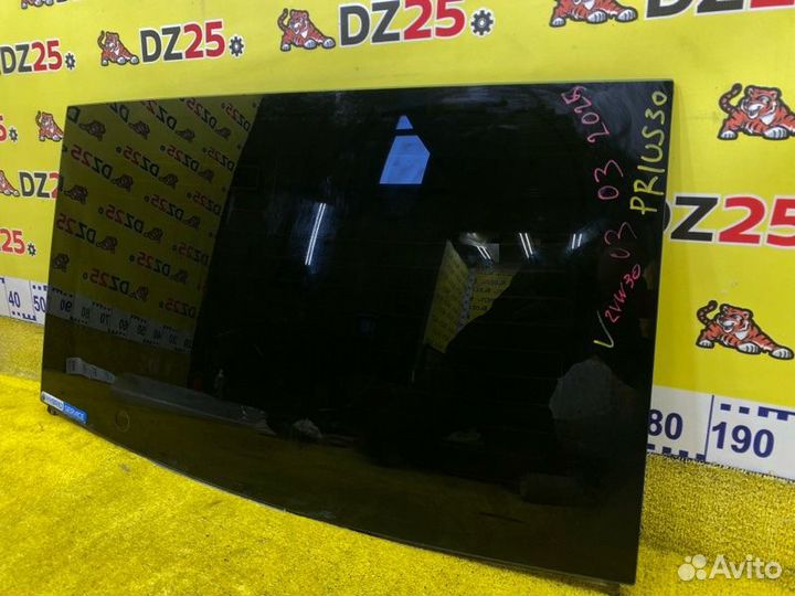 Стекло 5-й двери заднее Toyota Prius ZVW30 145570
