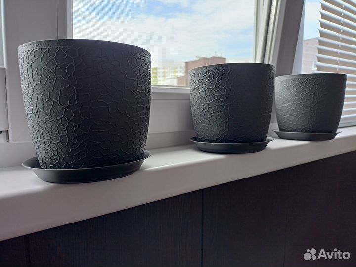 Горшок для цветов Кашпо 1,5 л графит с поддоном