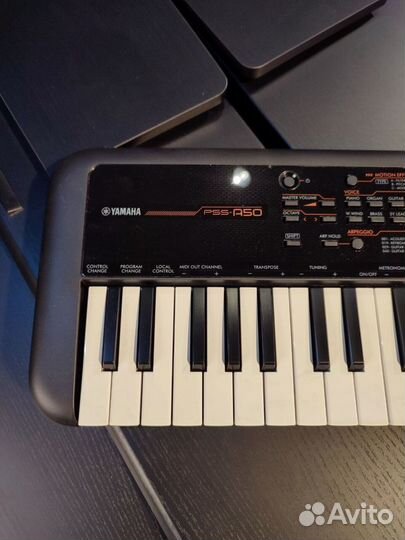 Компактный синтезатор Yamaha PSS-A50 (новый)