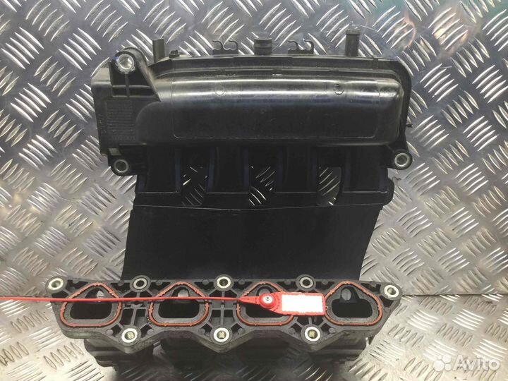 Коллектор впускной Renault Clio 8200880099; 8200762352 D4f740