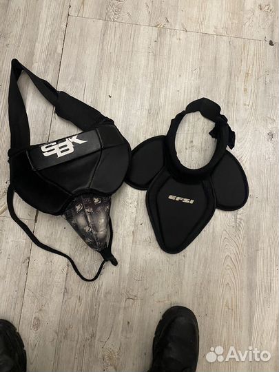 Защита горло и паха вратарские SR