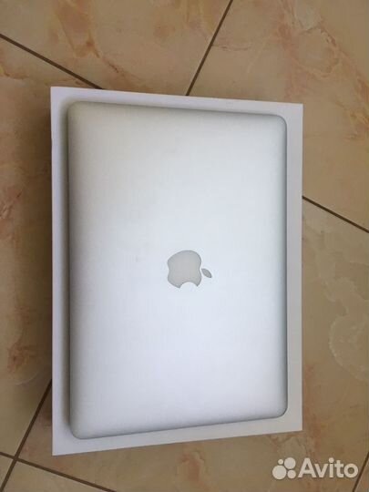 Apple MacBook air 13 2017 (2019)