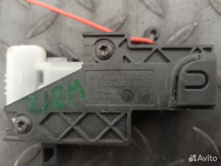 Активатор замка крышки бака Mercedes Benz W212