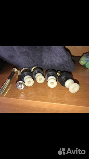 Болты тоанспортировочные