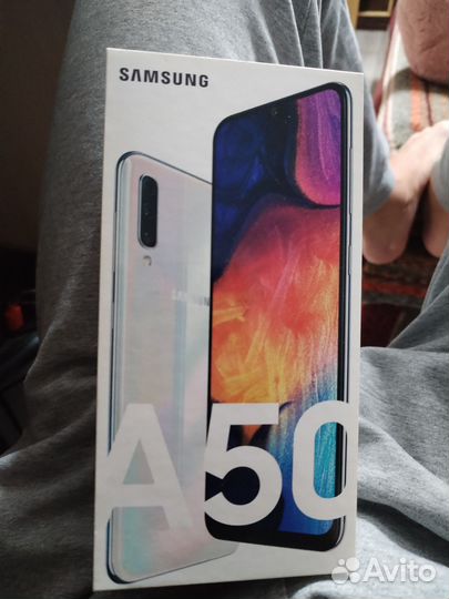 Samsung Galaxy A50, 4/64 ГБ