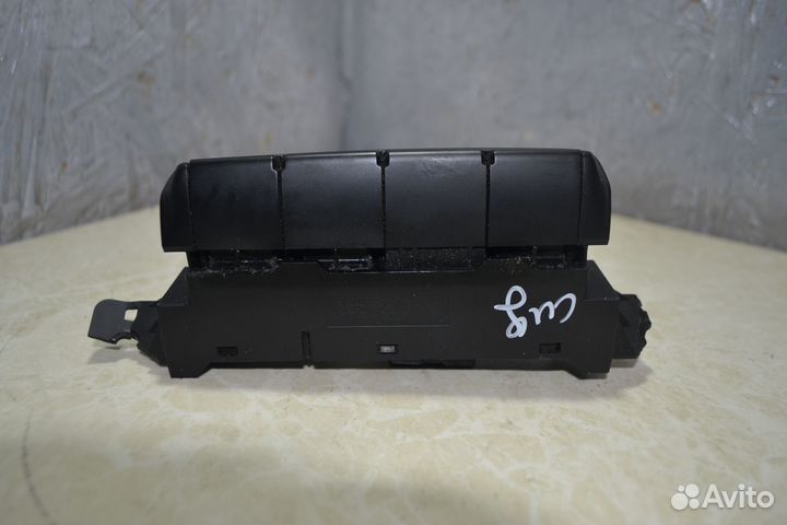 Блок кнопок Kia Ceed 2 JD