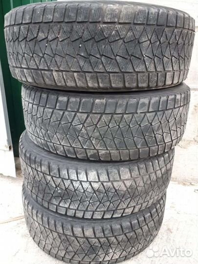 Bridgestone Blizzak DM-Z2 225/60 R17