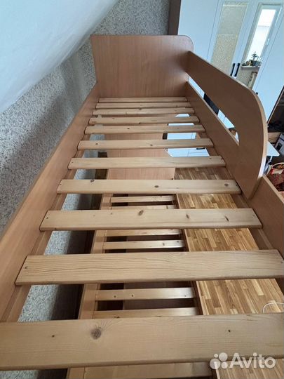 Детская двухярусная кровать бу