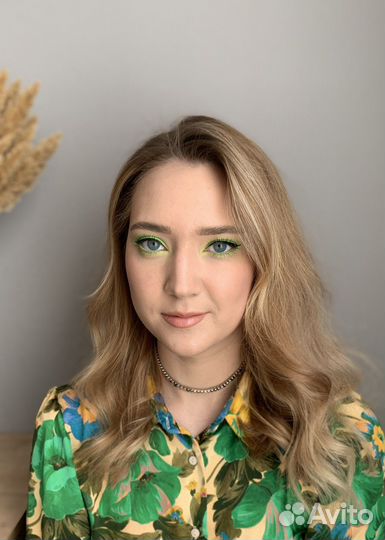 Макияж визажист локоны