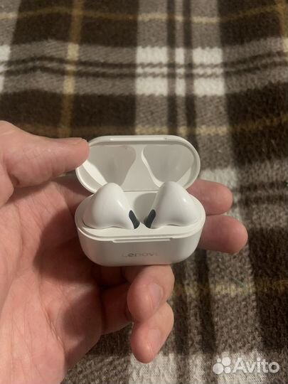 Беспроводные наушники Lenovo