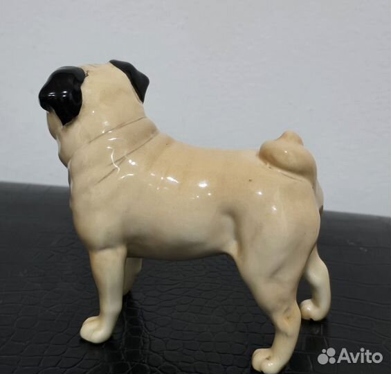 Собака мопс фарфор англия beswick