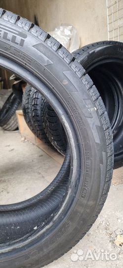 Pirelli Ice Zero FR 205/50 R17