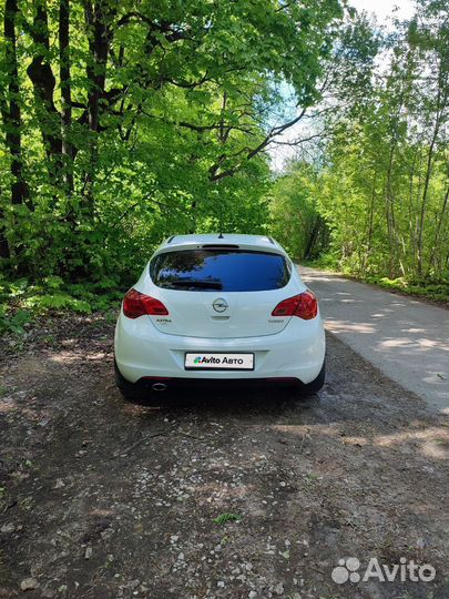 Opel Astra 1.4 МТ, 2010, 115 000 км