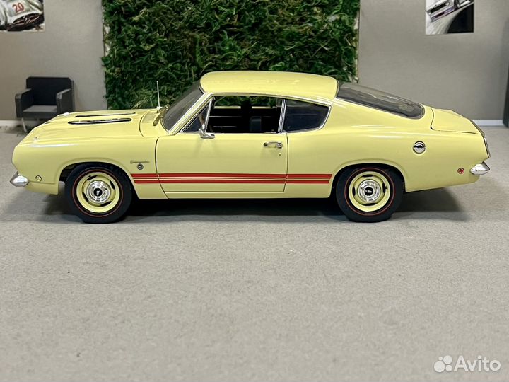 1/18 highway 61 Plymouth Barracuda 1967