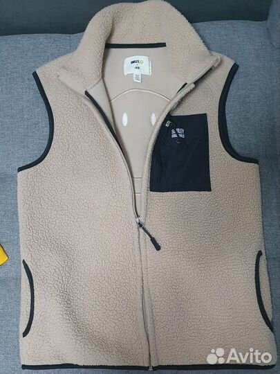 H&M жилетка smiley красивая