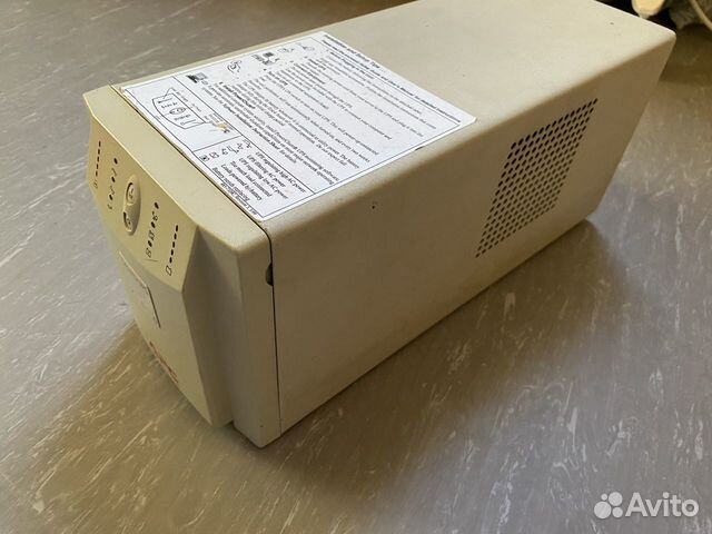 Ибп APC smart ups 700