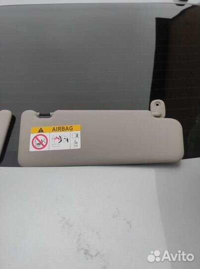 Солнцезащитные козырьки