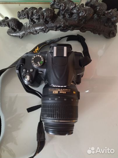 Зеркальный фотоаппарат Nikon D3000