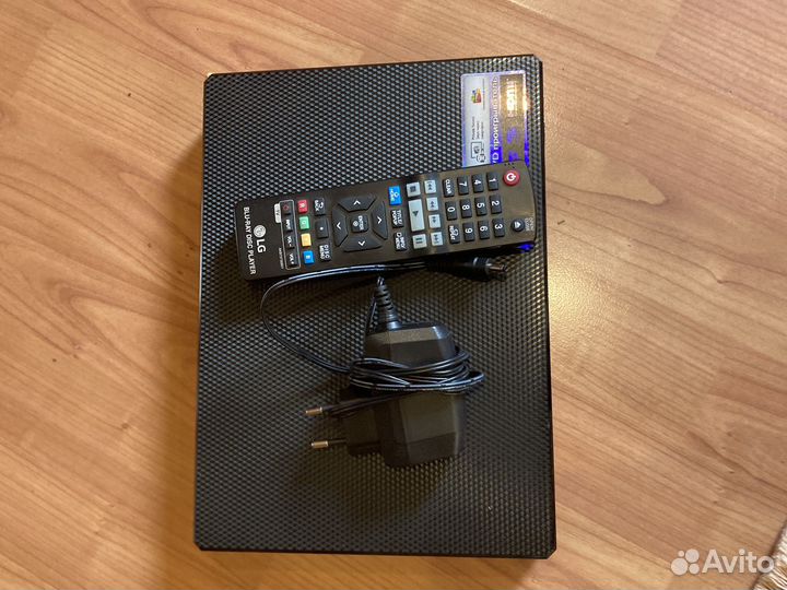Blu ray плеер LG