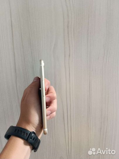 Телефон iPhone 7 32gb идеал